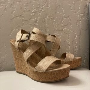 Women’s wedges size 8